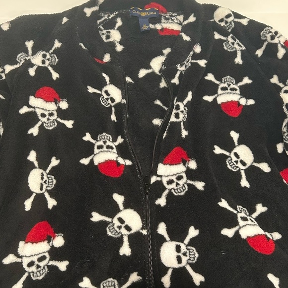 Club Room Other - Club Room Jolly Roger Skull And Crossbones Christmas Santa Fleece Mens M